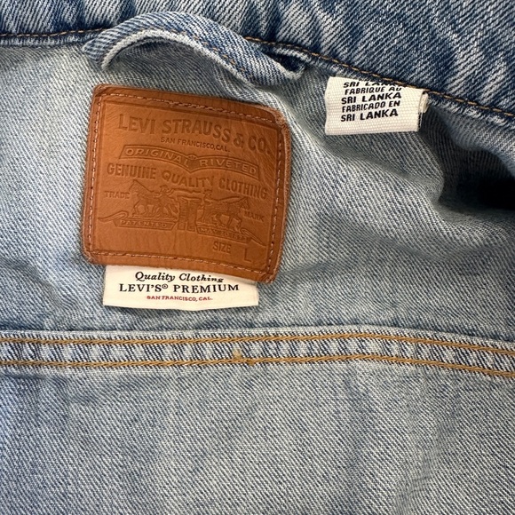 Vintage Style Levi’s Denim Jacket – Classic Trucker Style Size Large - Picture 4 of 12